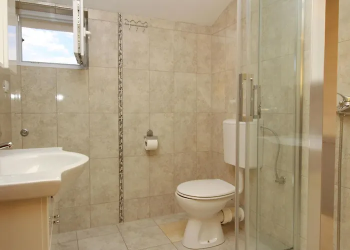 Knezevic By Interhome Daire